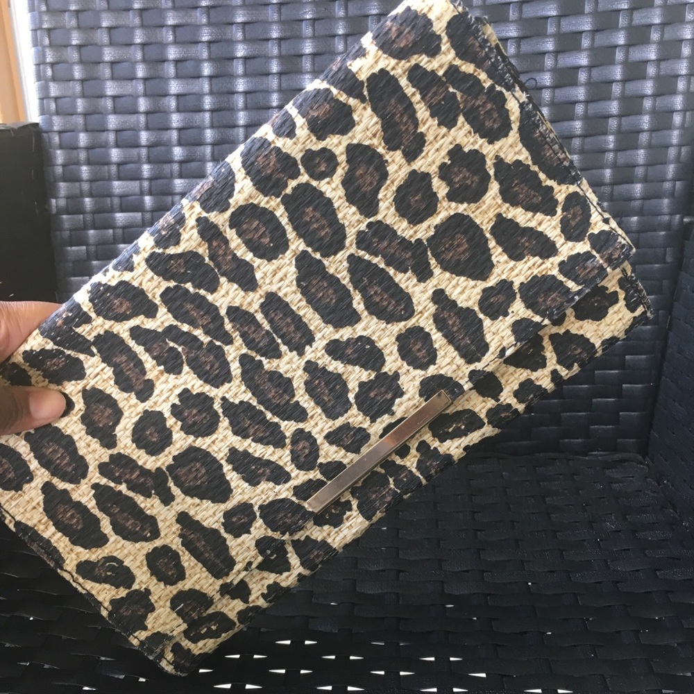 Hot Leopard clutch